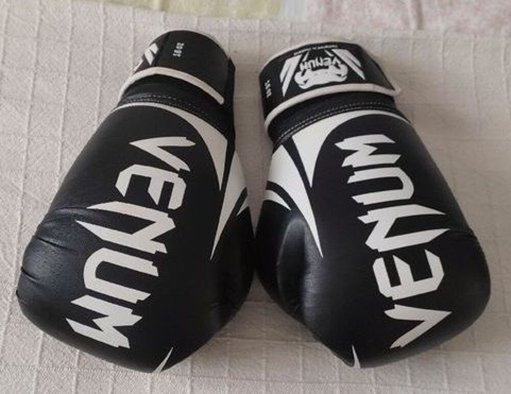 pire gants boxe Venum taille 12 oz Sports
