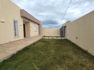  Villa  vendre 2/3 pices 250 m Dar allouch, tunisie