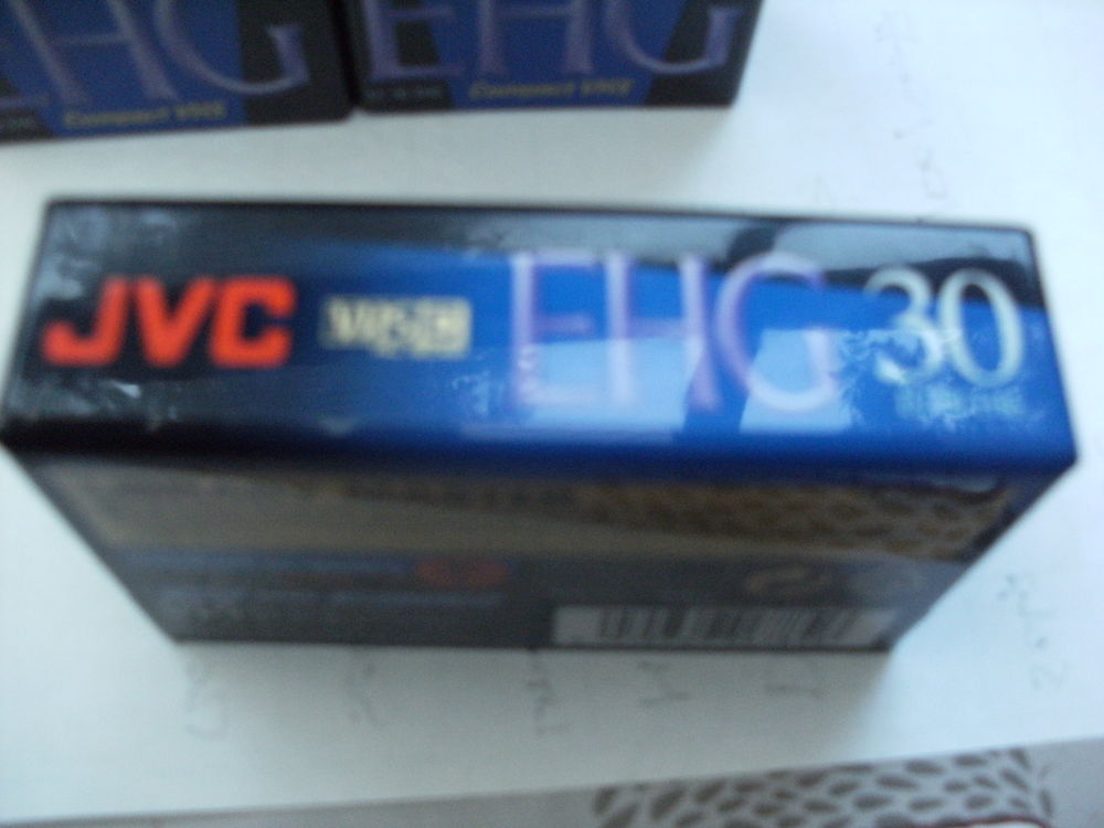 3 CASSETTES POUR CAMESCOPE JVC EC-30 EHG NEUVES SOUS BLISTER Photos/Video/TV