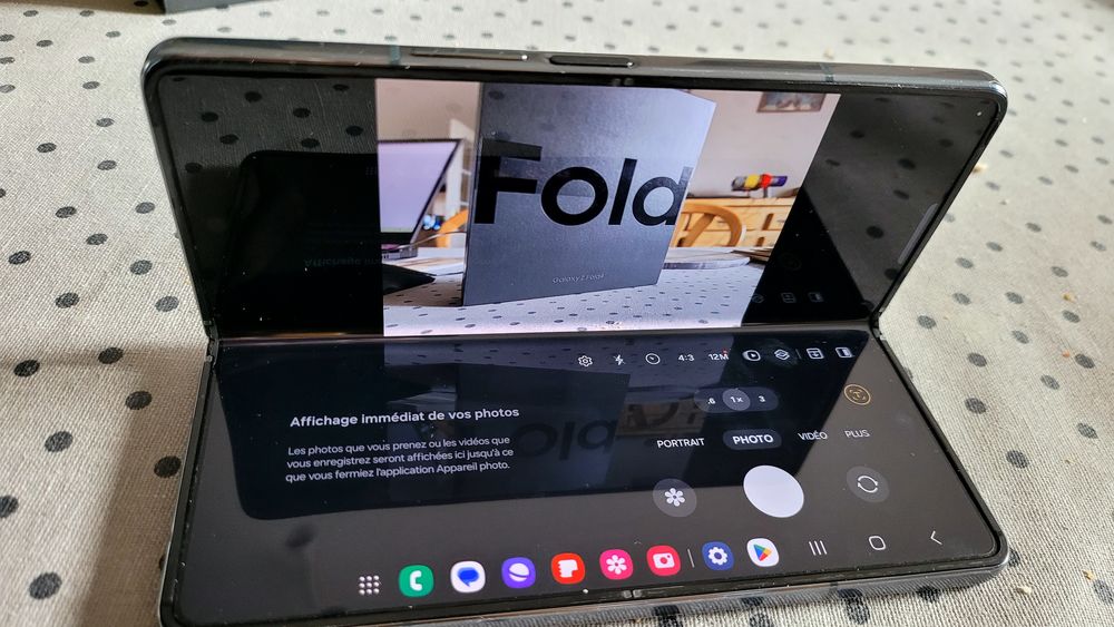 Smartphone Samsung Galaxy Z fold 4 5G 512Go 11/04/25 dispo Téléphones et tablettes