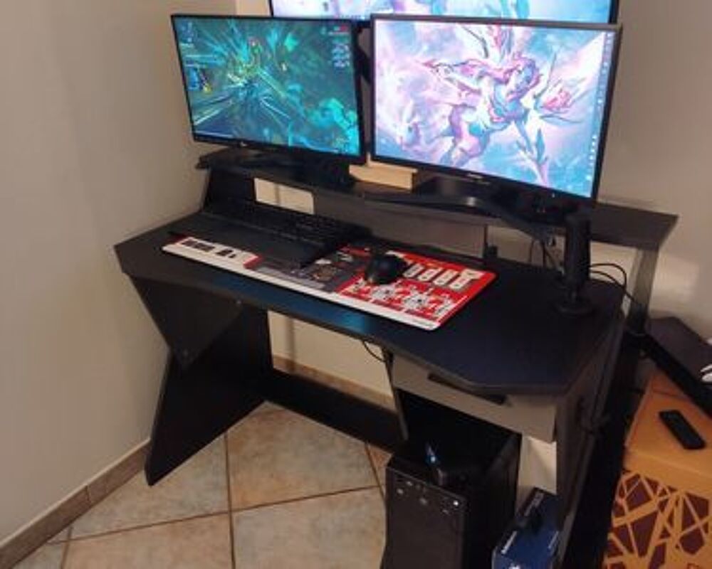 Bureau gamer Matériel informatique