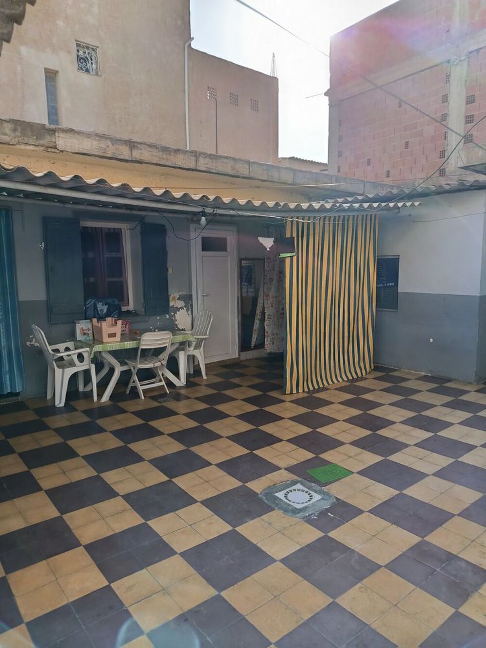 Vente Villa une villa Chlef, algérie (Algerie)