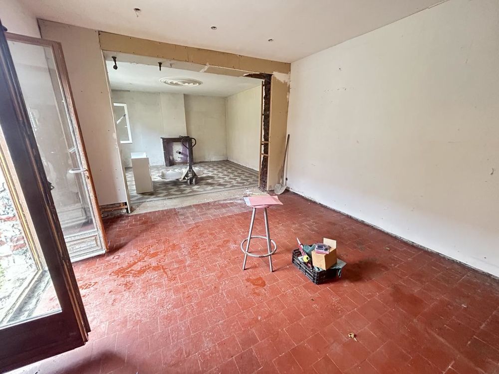 Vente Maison MAISON INDIVIDUELLE A RENIOVER A VENDRE A VILLERS GUISLAIN Villers-guislain