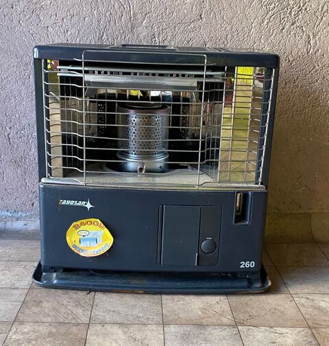 Po�le � p�trole TAYOSAN  260 70 Le Rialet (81)