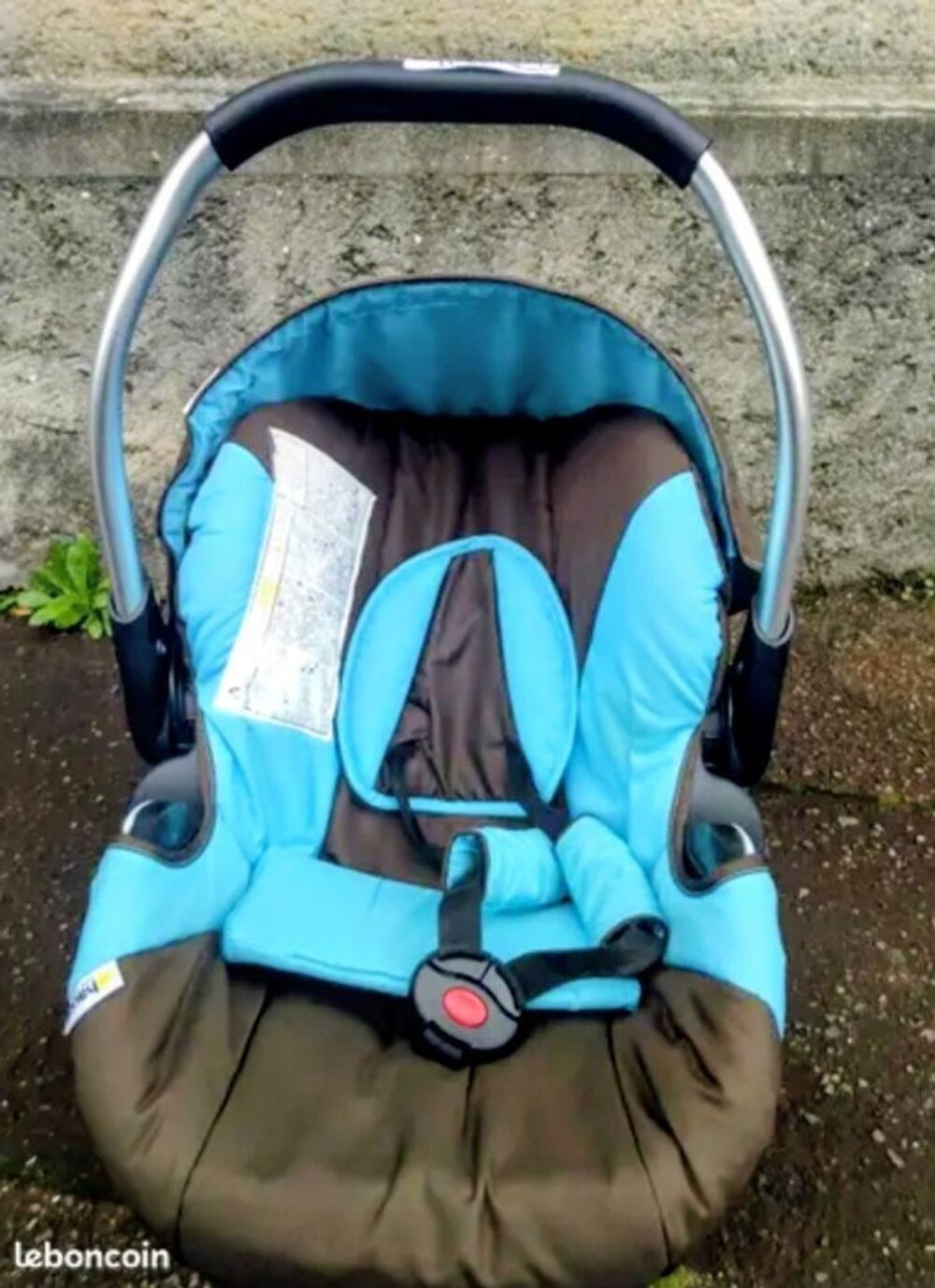 Poussette trio Pu�riculture