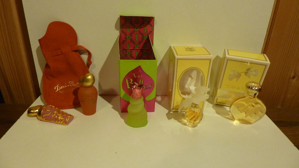 MINIATURES DE PARFUM NINA RICCI 