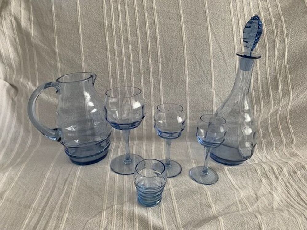 Verres en cristal bleu Décoration