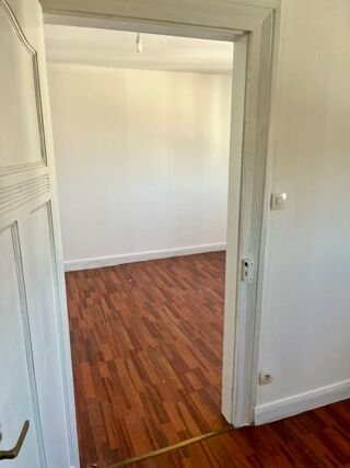  Appartement à louer 3/4 pièces 85 m²