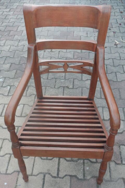 Fauteuil style colonial cir assez ancien chevill bon tat 150 Castries (34)