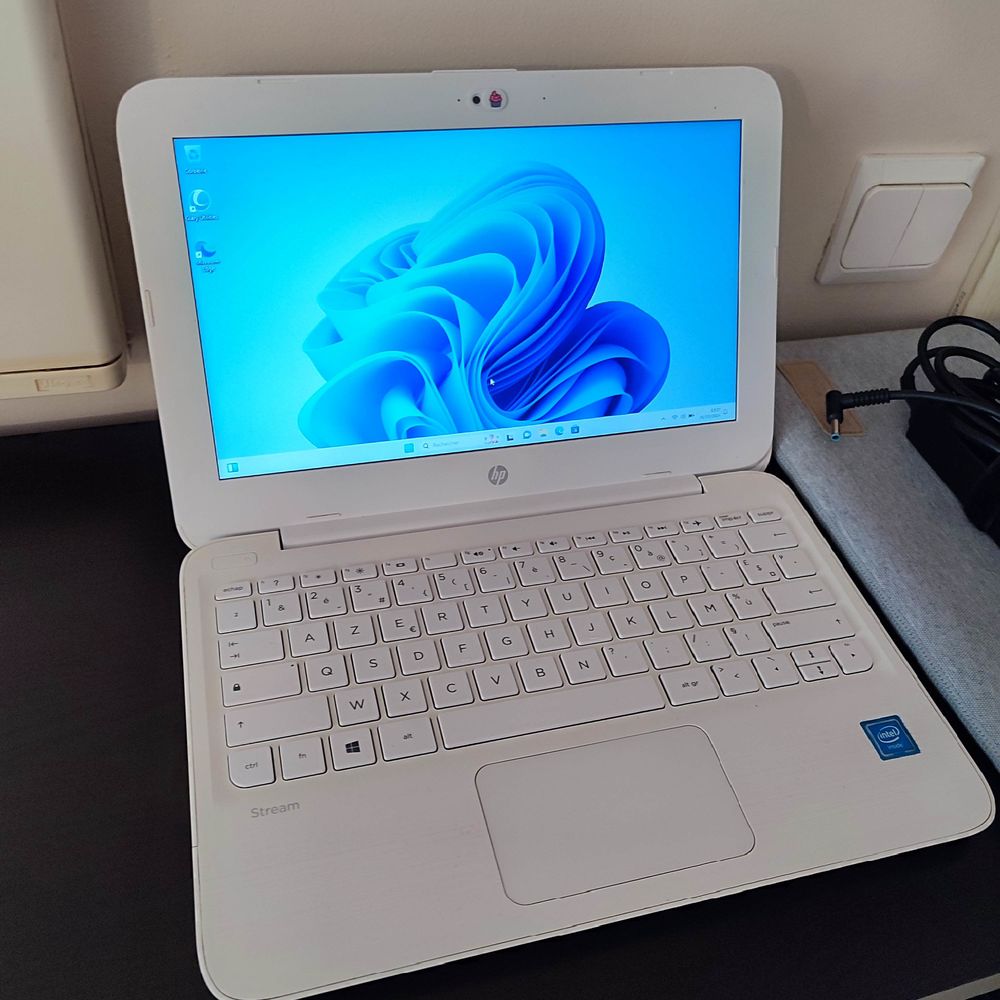 Petit Pc Portable HP+ Sacoche 11pouces Ordinateur Matériel informatique