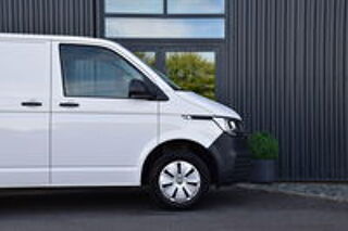 Transporter TRANSPORTER 6.1 VAN L1H1 2.0 TDI 90 BVM5 BUSINESS 2021 occasion 56300 Pontivy