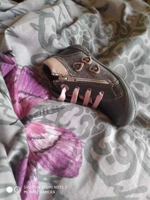 PLUSIEURS PAIRES DE CHAUSSURES BEBE BABYBOTTE 15 Bondy (93)