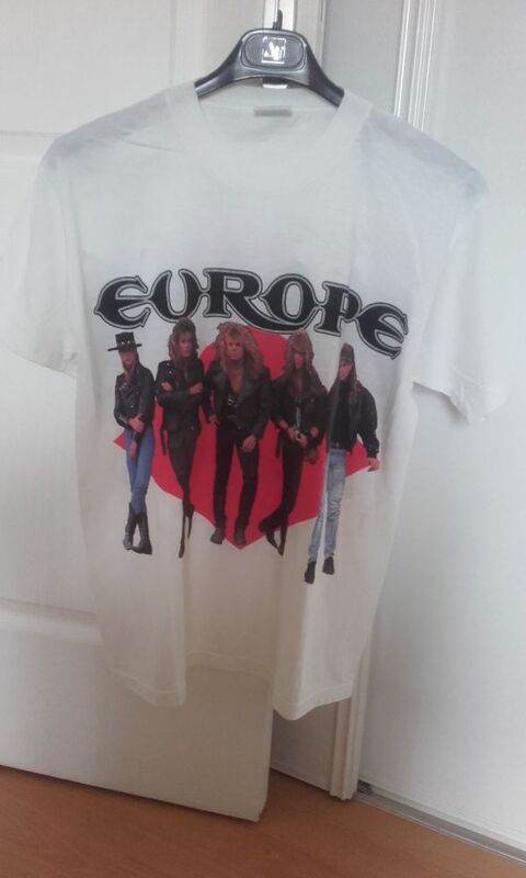 T-Shirt : Europe - Out Of This World Tour 1989 - Taille : L 220 Angers (49)