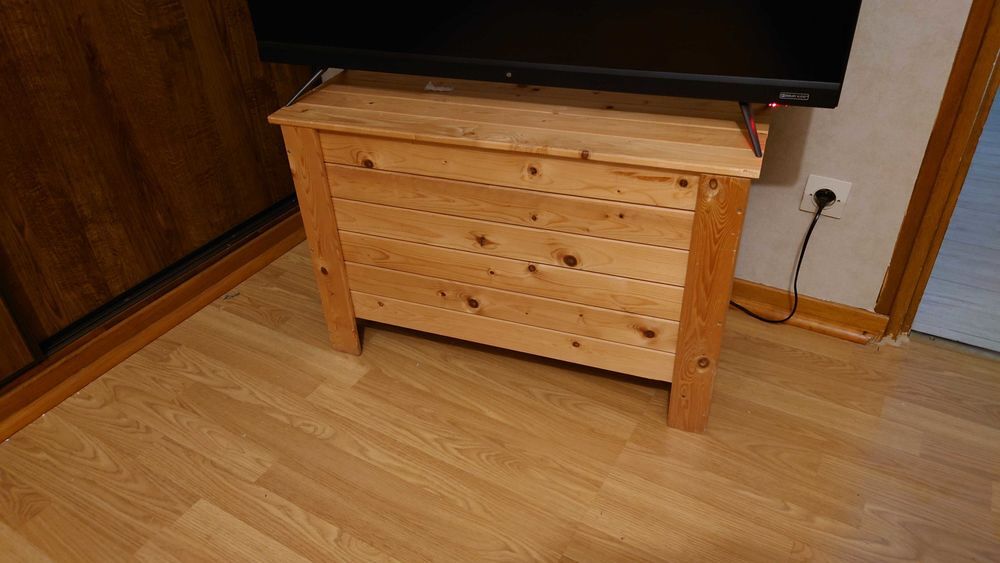 Lit+table de chevet+ bureau+coffre Meubles