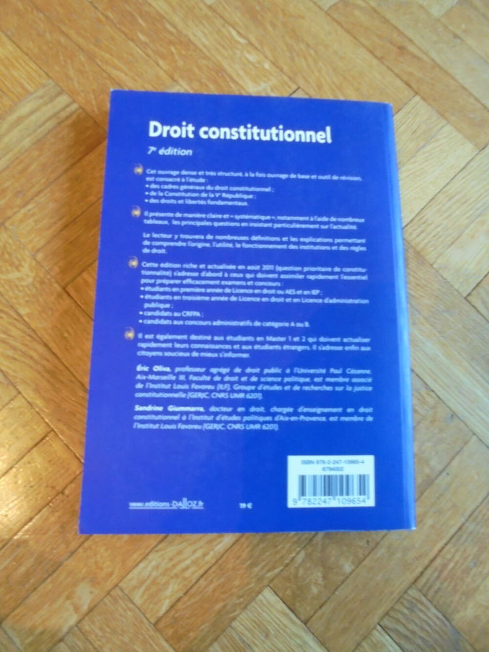 Droit constitutionnel (87) Livres et BD