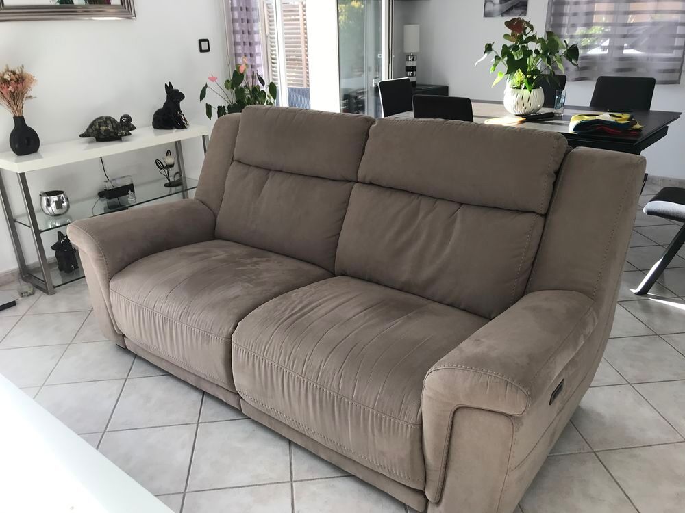 Canap&eacute; microfibre Ch&acirc;teau D'Ax. Meubles