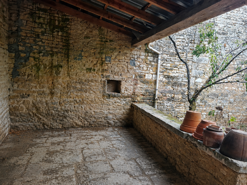Vente Remise/Grange Grange 67m² avec cour - Centre MANSLE Mansle