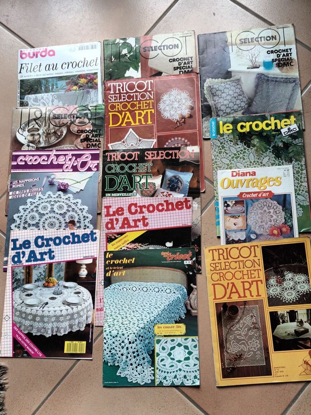 Lot de 29 magazines +1 livre broderie crochet point de croix 