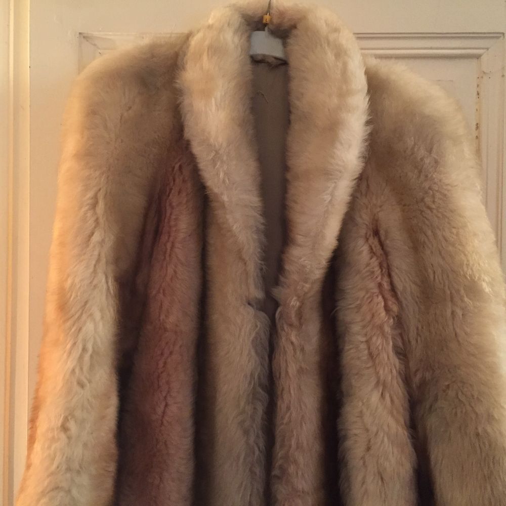 Manteau en agneau de toscane Vêtements