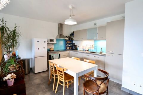   Bel appartement - 80 m - 4 pices Appartement - 4 pice(s) - 80 m