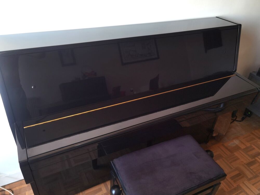 Piano Yamaha LU 101 + Banquette Instruments de musique
