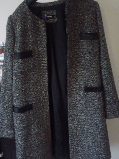  manteau  femme neuf en double 
170 Limours (91)