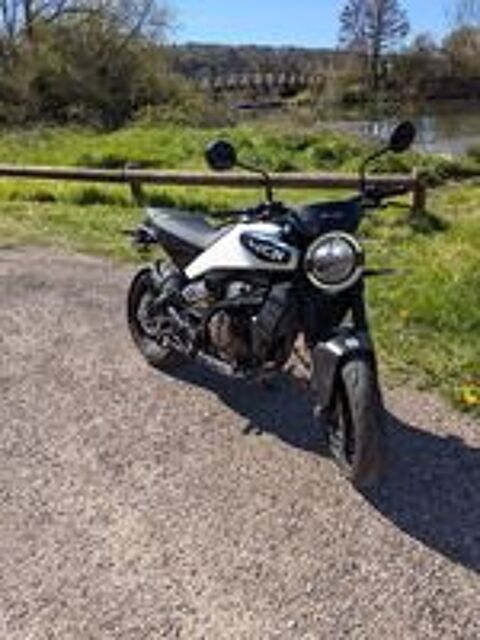 HUSQVARNA 2024 occasion 54500 Vandœuvre-l&egrave;s-Nancy