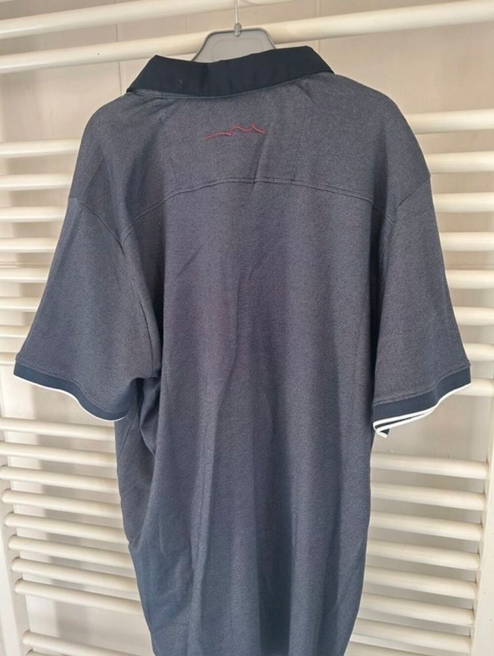 polo Teddy smith neuf avec &eacute;tiquettes, jamais port&eacute; Vêtements