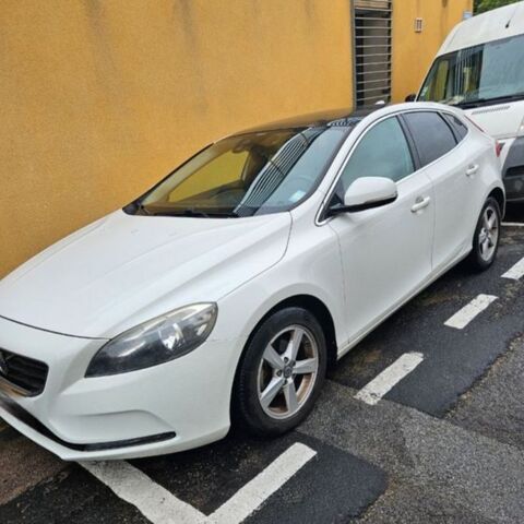 Volvo v40 Business D2 115 Momentum Business