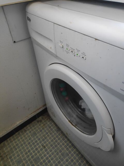 machine � laver 80 Lorient (56)