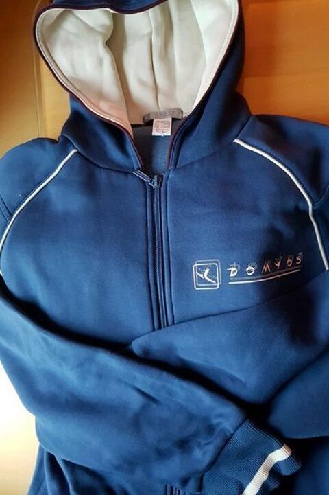 Jogging bleu turquoise avec capuche 10 Lille (59)