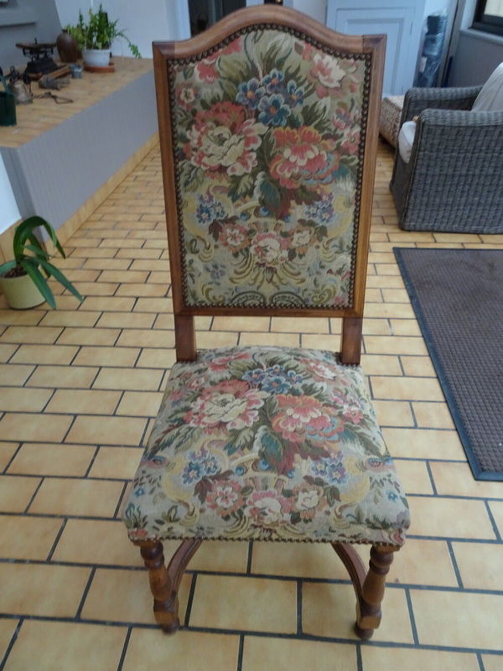 CHAISES Meubles