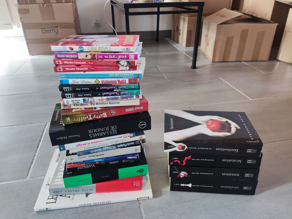 Livres Twilight + mangas + autres livres Livres et BD