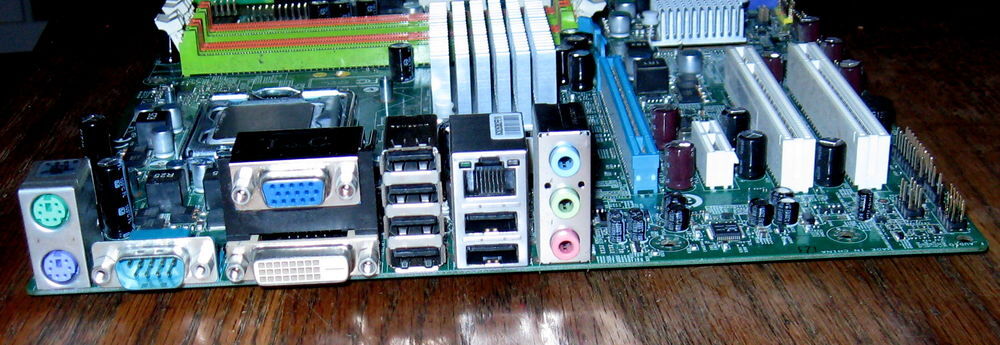 carte mere Acer + accessoires. Matériel informatique