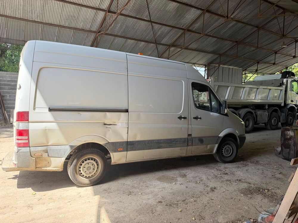 Sprinter SPRINTER FGN 311 CDI 37 3.5T RWD 2008 occasion 18000 Bourges