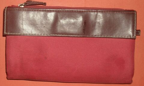 Porte monnaie Porte cartes Rouge. 15 Montreuil (93)