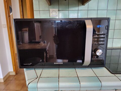 Four micro-ondes/grill/cuisson  SAMSUNG  28 litres 0 Saint-Apollinaire (05)