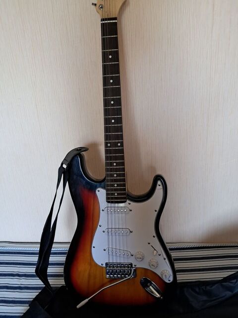 guitare électrique 75 Arbouans (25)