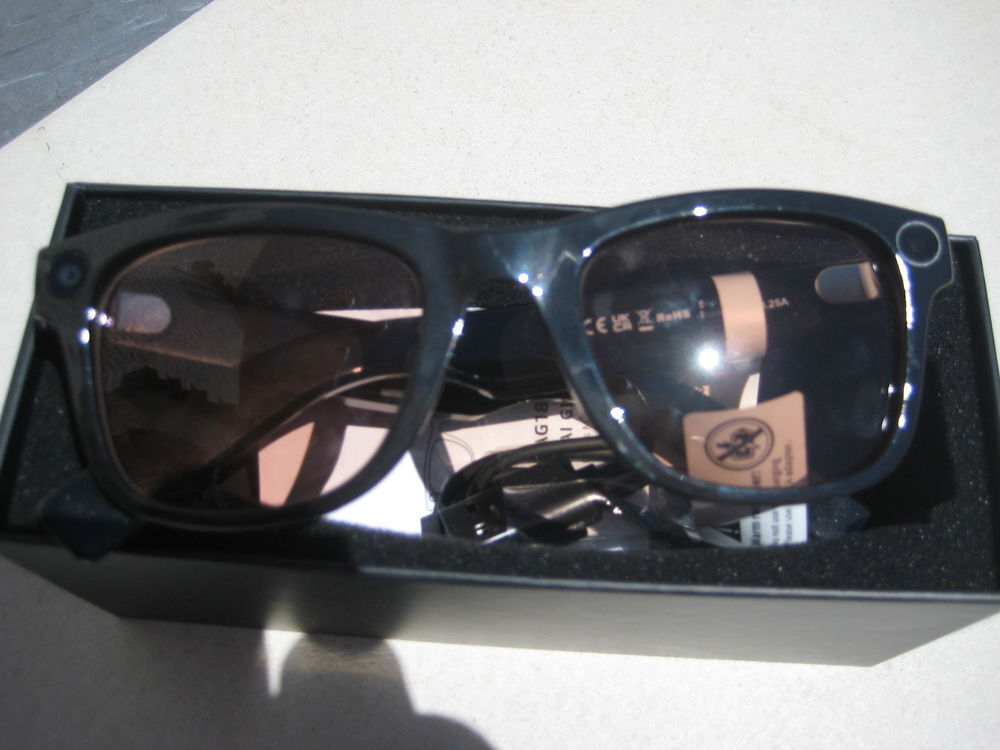 Lunette de soleil intelligente AG18 BLACKSHEEP Photos/Video/TV