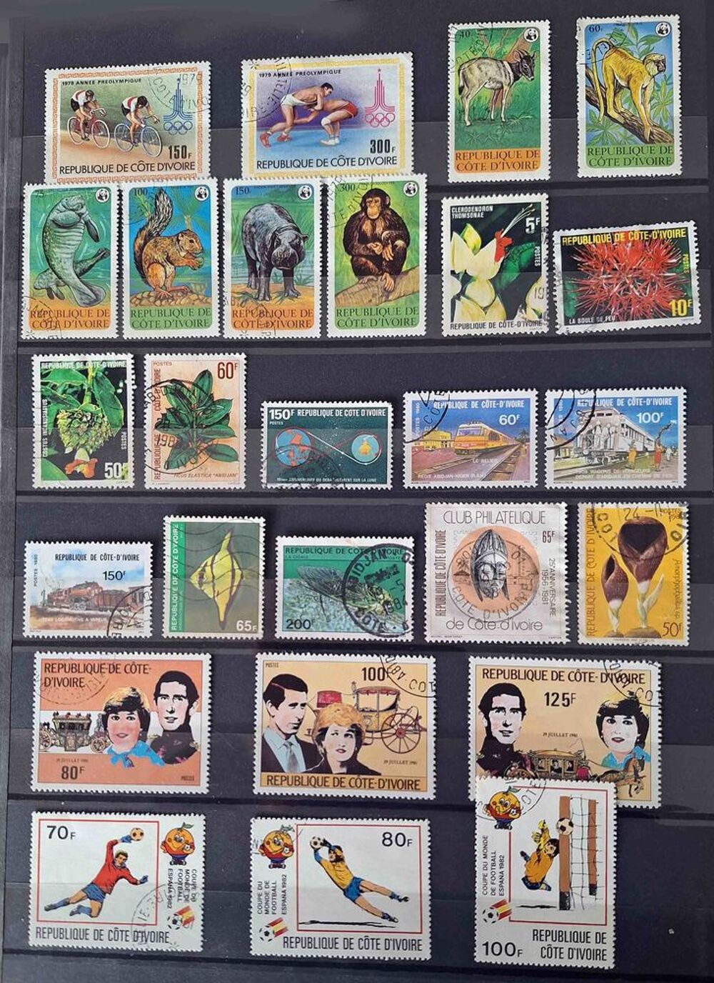 S&eacute;rie de timbres de collection de C&ocirc;te d'Ivoire 