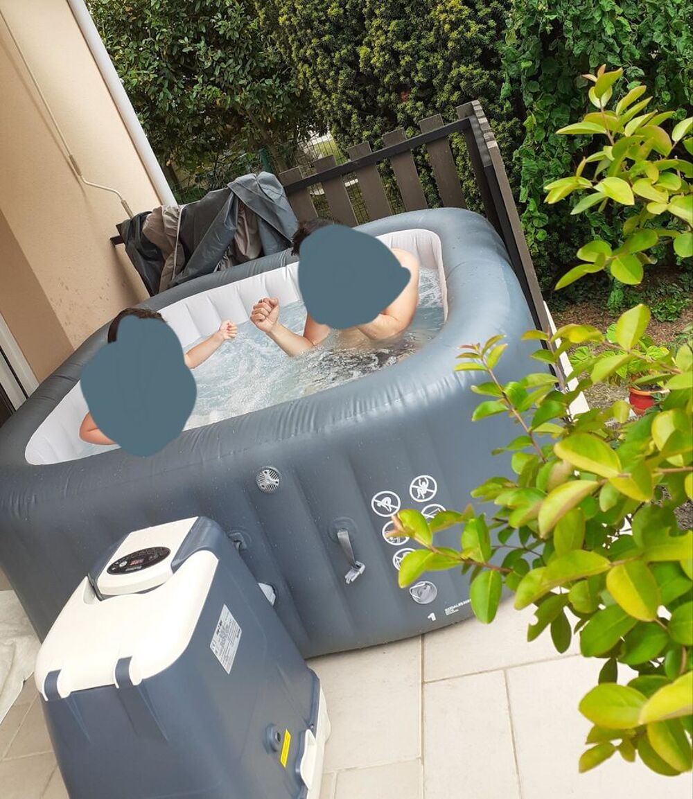 Spa gonflable Bestway Hawaii HydroJet Pro 4 places , n&eacute;gocia Jardin