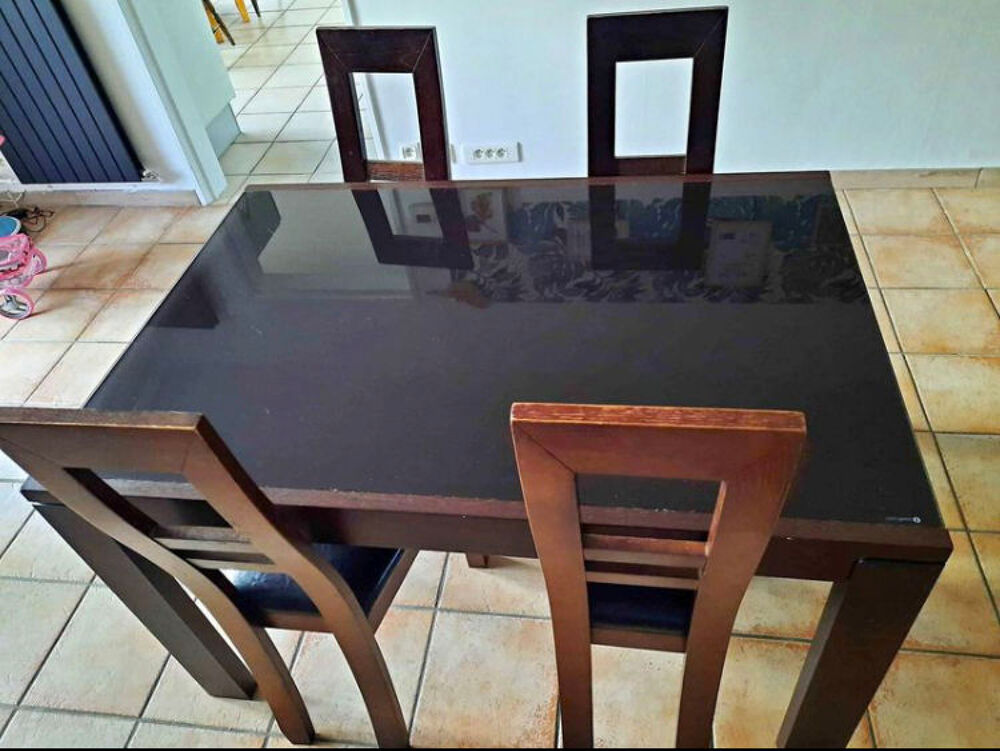 Table contemporaine bois/verre + 6 chaises couleur weng&eacute; Meubles
