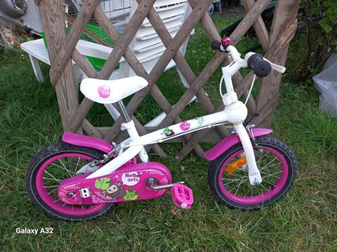 VELO ENFANT-VELO 14 POUCES-V�lo enfant de 3  A 4 ANS 40 Montfermeil (93)