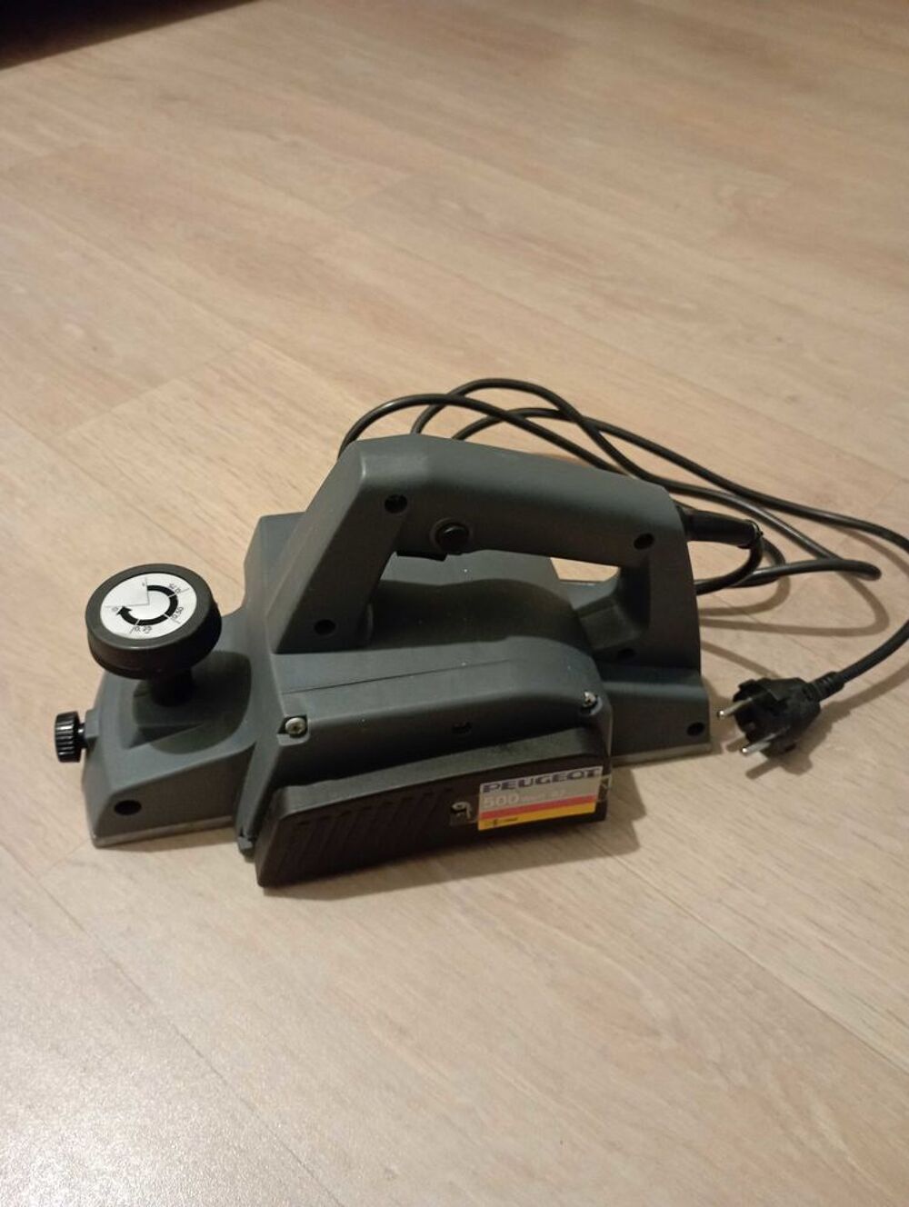 &agrave; vendre raboteuse &eacute;lectrique Bricolage