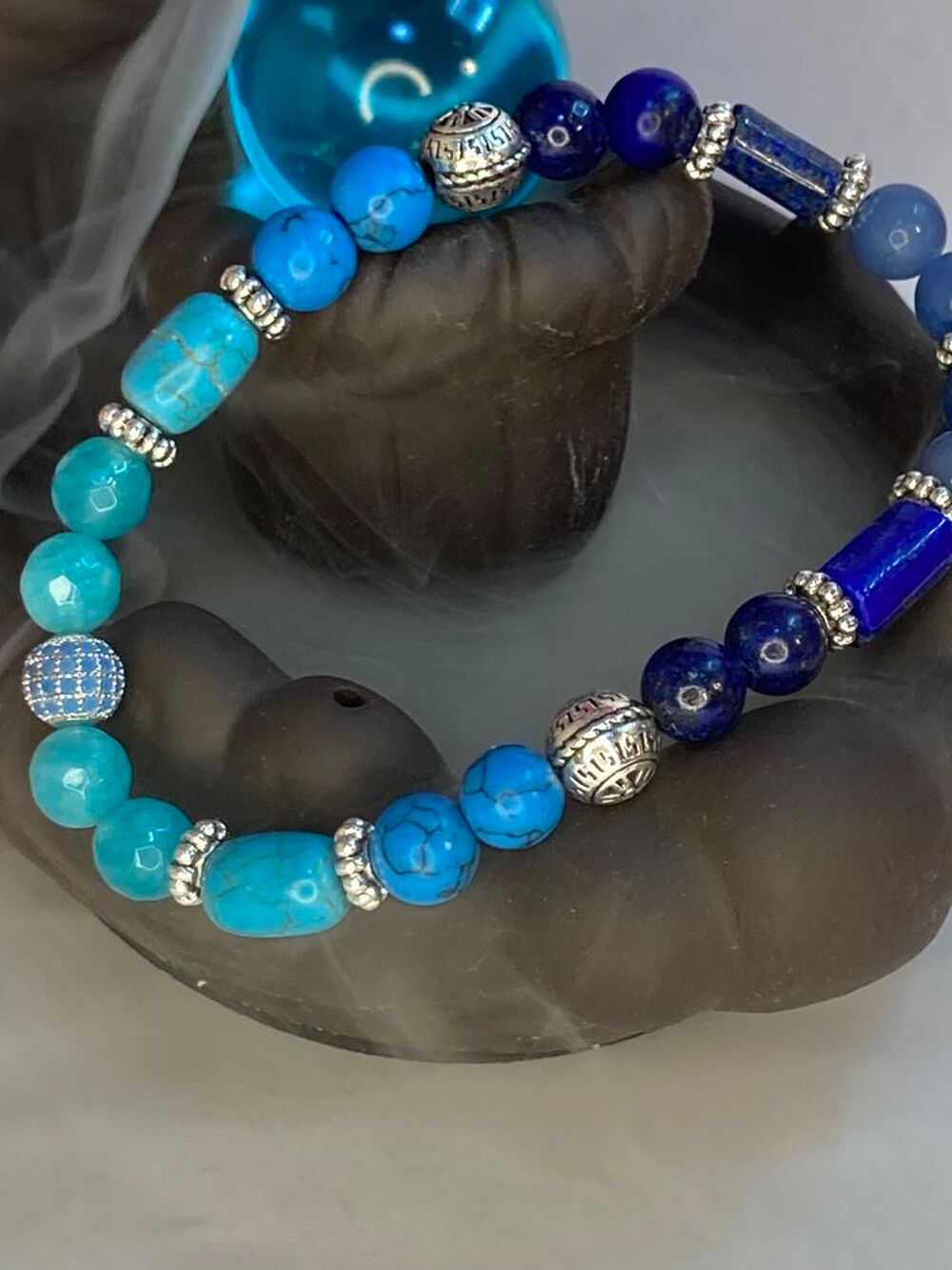 Bracelet en v&eacute;ritable pierres semi-pr&eacute;cieuses Bracelet Bleu Bijoux et montres