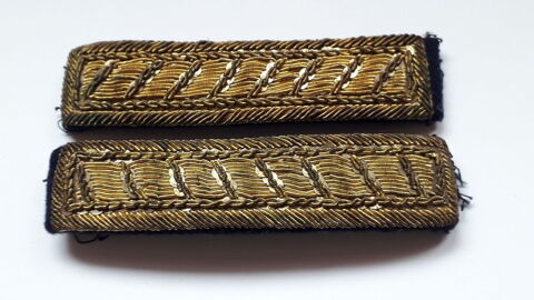 2 attentes Officier sup�rieur Arm�e de l'Air
28 Salon-de-Provence (13)