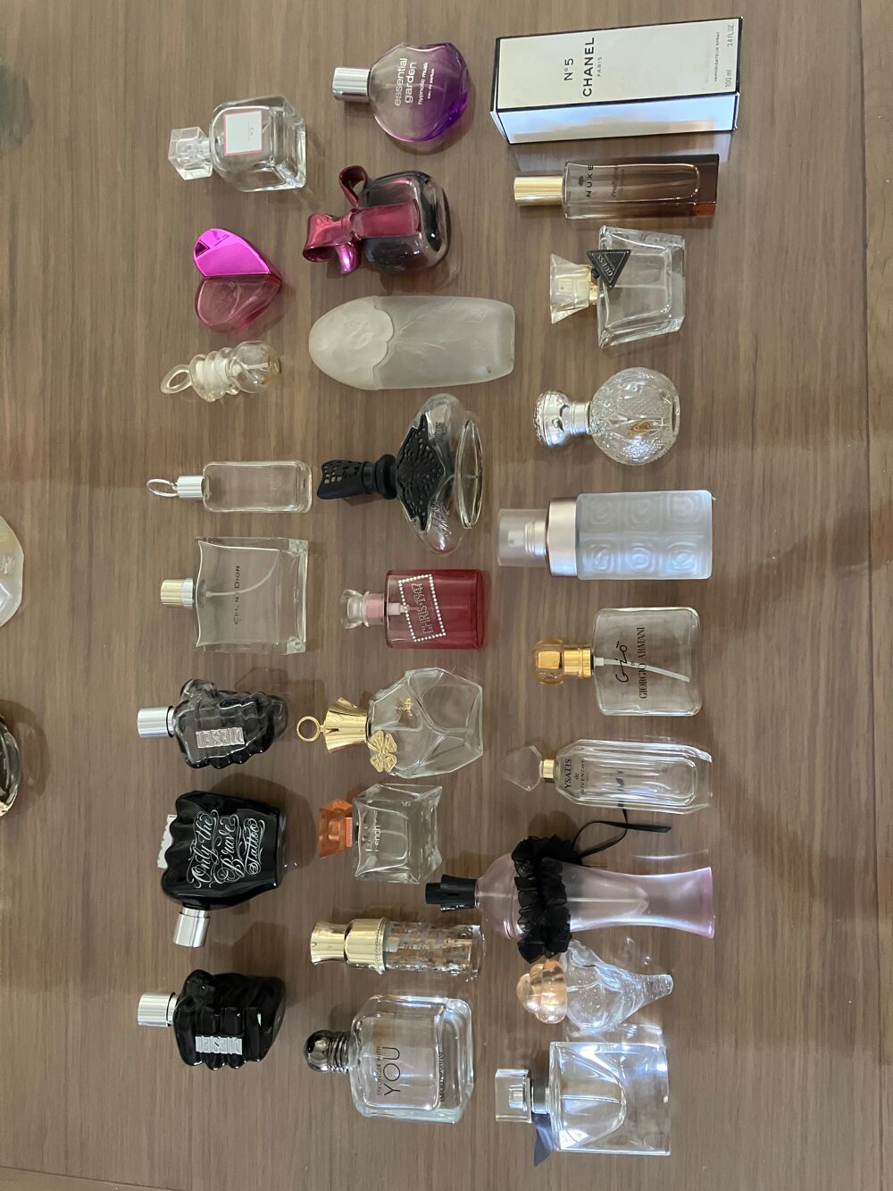 Flacons de parfum vide 