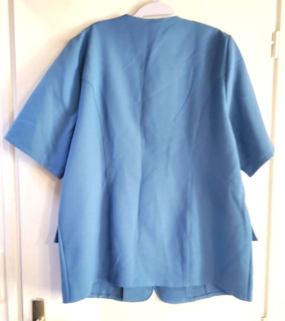 TAILLEUR FEMME BLEU (veste et jupe) T48 Vêtements