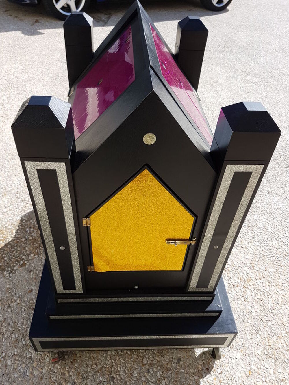 A SAISIR : GRANDE ILLUSION Le temple de B&eacute;nar&egrave;s Audio et hifi