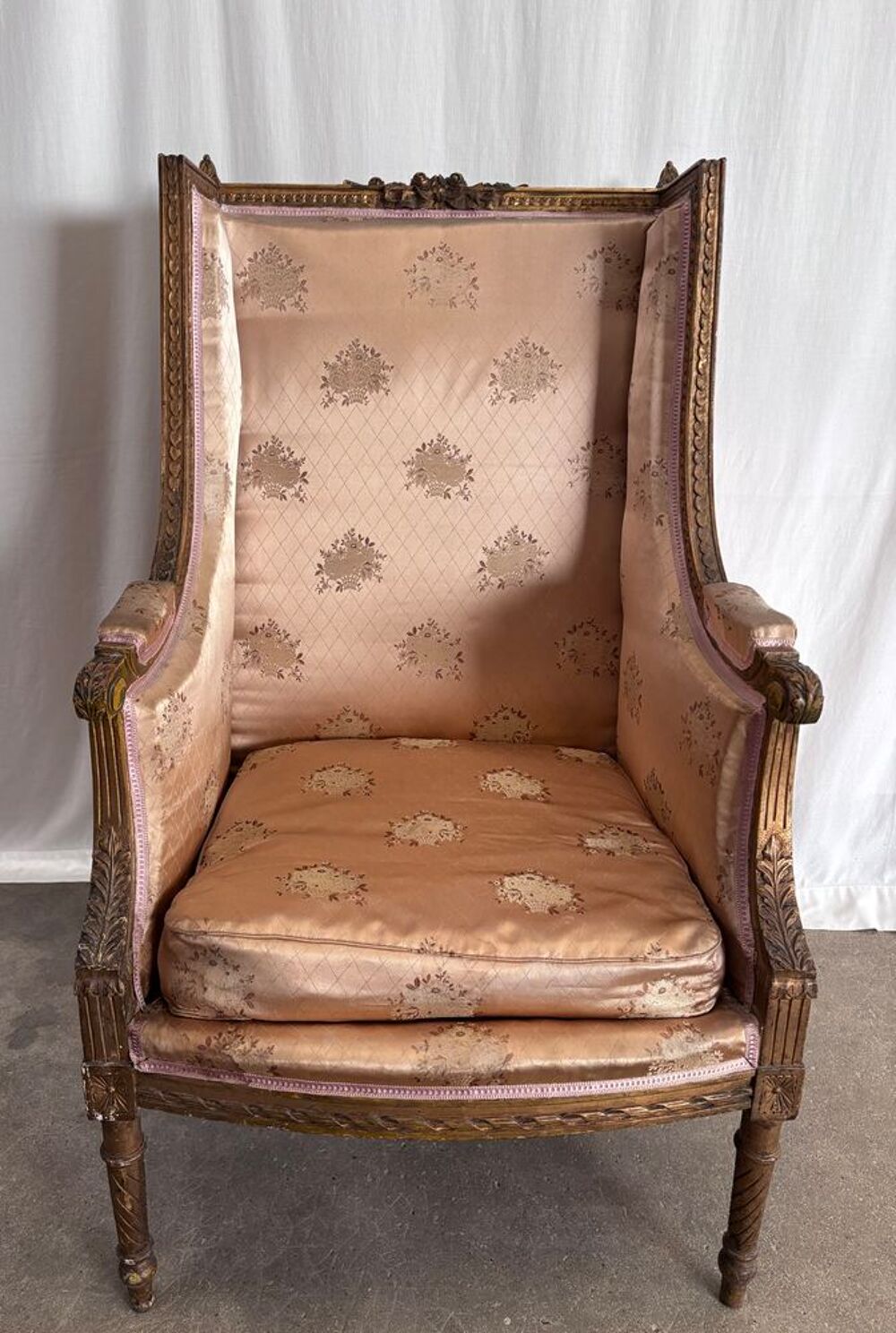 Fauteuil berg&egrave;re style Louis XVI Meubles